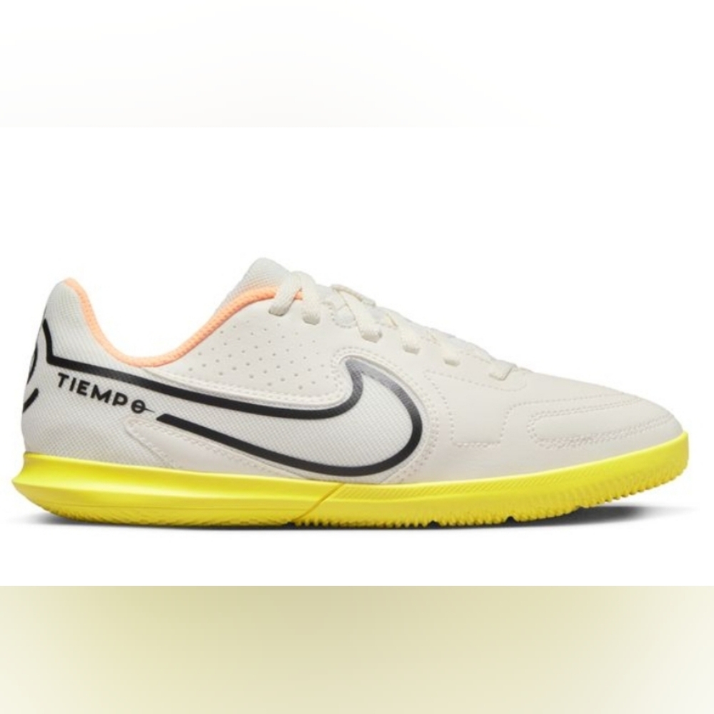 SOLD!! NIKE JR TIEMPO Legend 9 CLUB IC SNEAKERS SIZE 13C